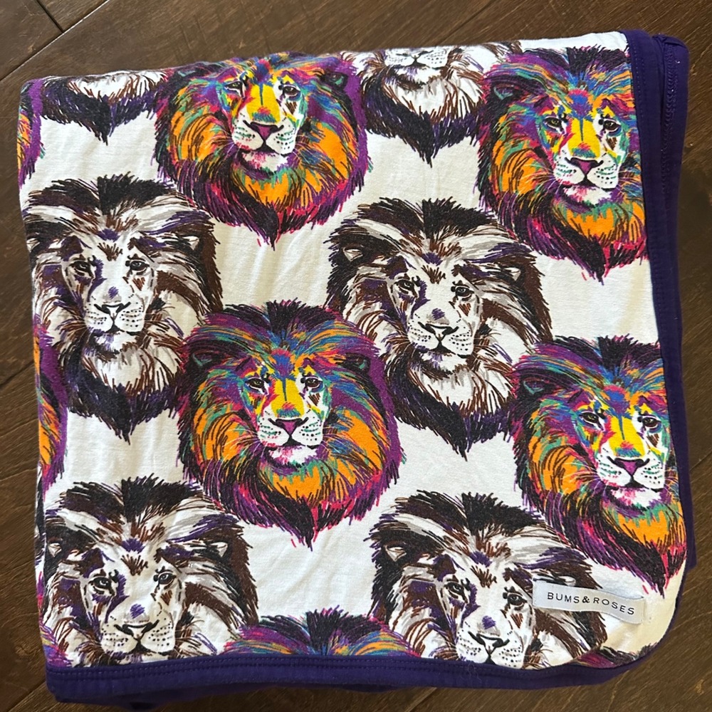 Bums & Roses Lion Print Baby Blanket Large
Stroller Toddler Boutique 46x44